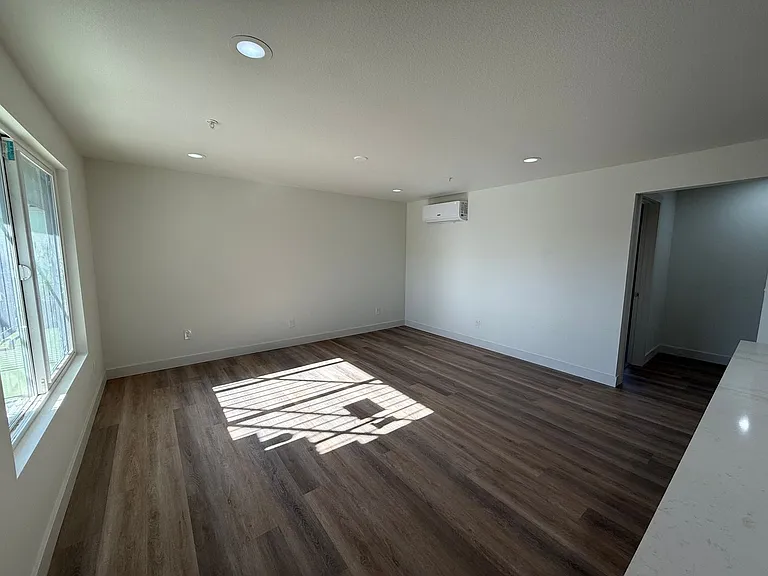 1565 Carlin St — Photo 4