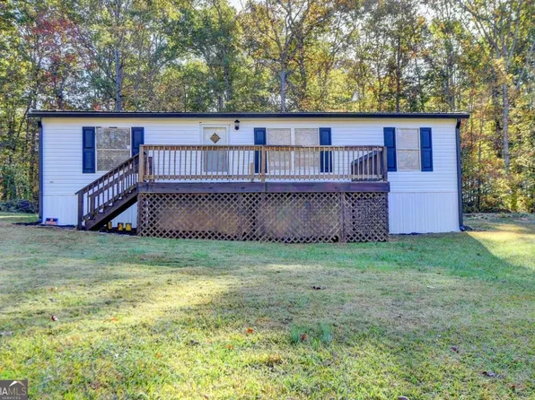 218 Brookwood Village Ln, Cleveland, GA 30528