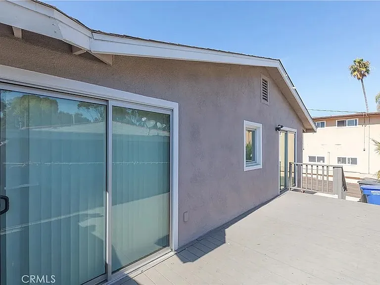 Palm Ave — Photo 13