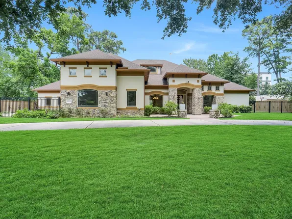 9120 Kenilworth St, Houston, TX 77024