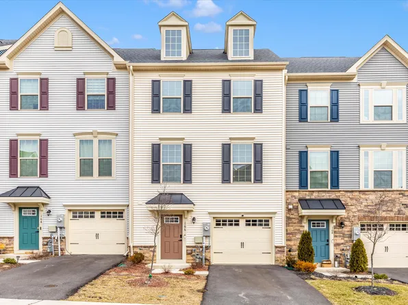 166 Drydock Way #1, Brooklyn, MD 21225