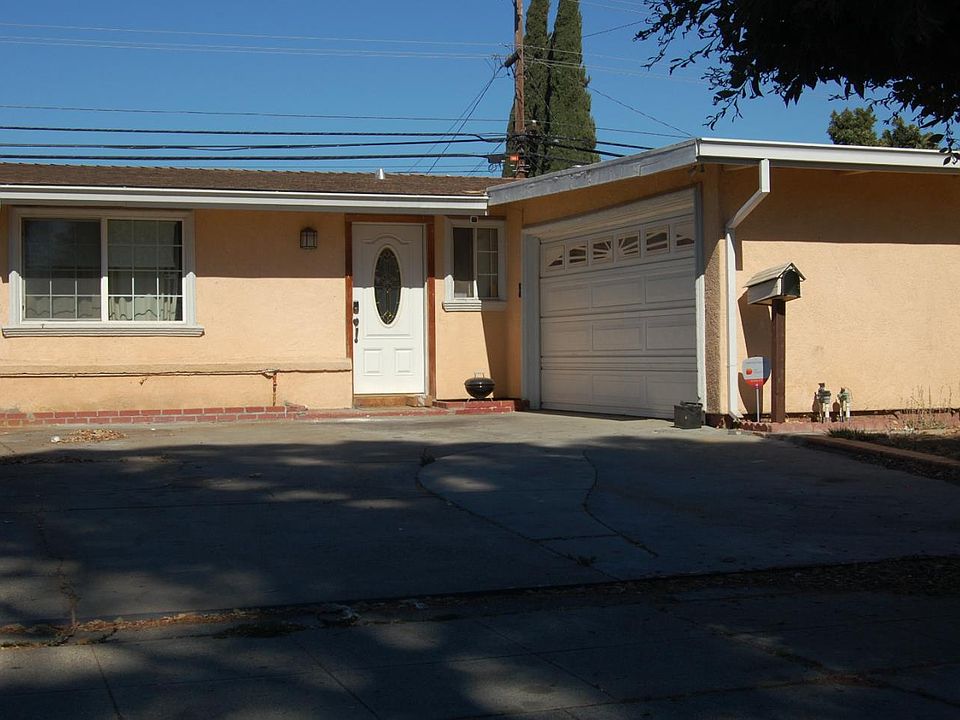 1st image of 1744 Cathay Dr