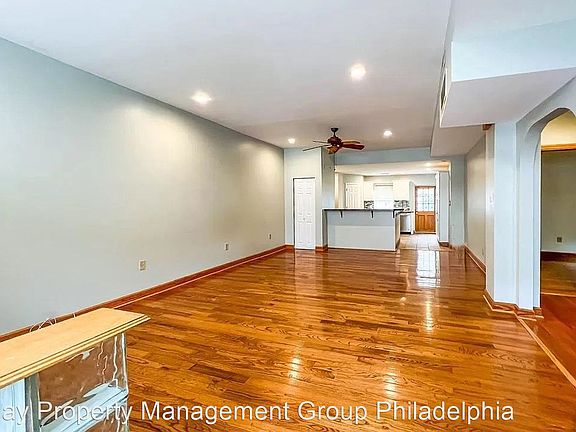 5th image of 2938-40 Almond St #1