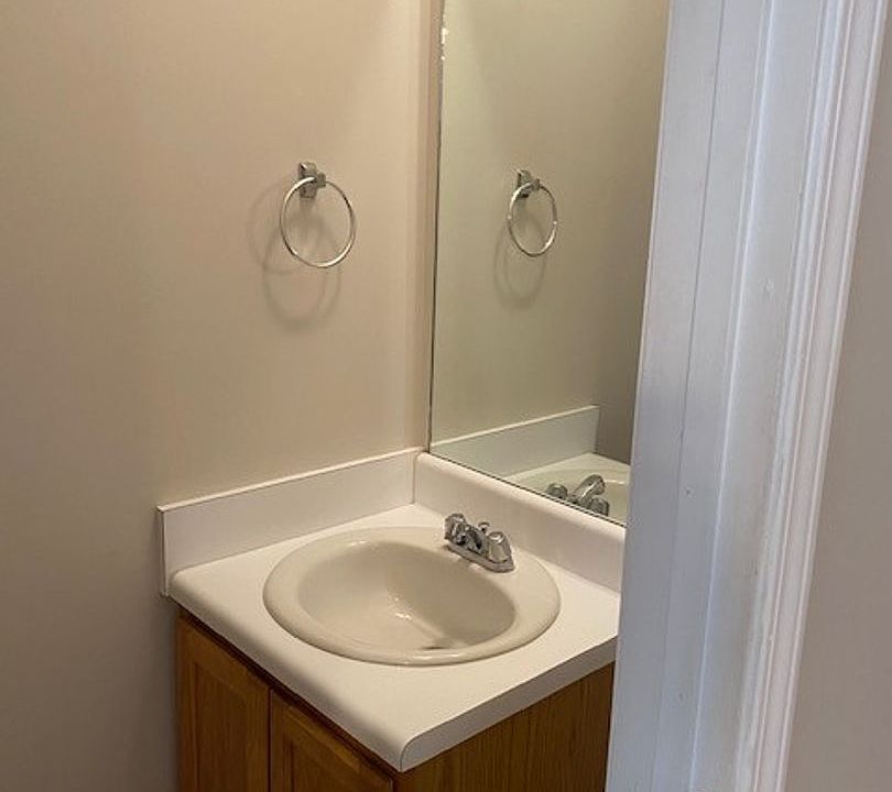 1st image of 209 E Wilson St APT 84