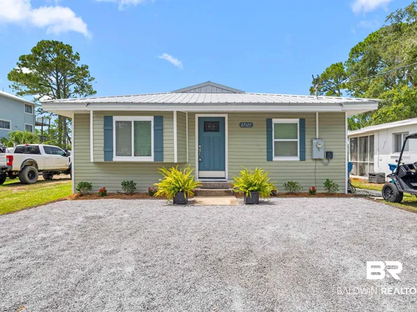 27127 Palmetto Dr, Orange Beach, AL 36561