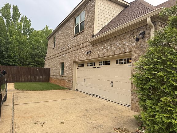 2nd image of 436 Sydney Dr N