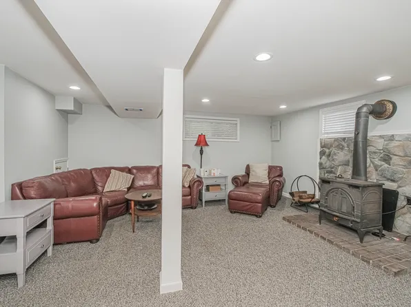 164 Kirshon Avenue image 20 of 21