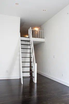 Rented by Mirador Real Estate | media 5