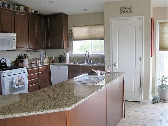 Spacious Kitchen