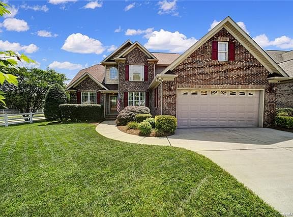 2nd image of 1692 Essex Hall Dr