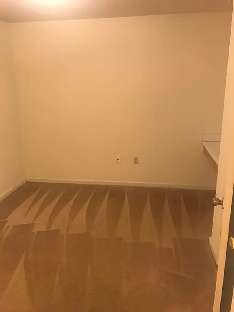 2 bed, 1250 sqft, $885 — Photo 2
