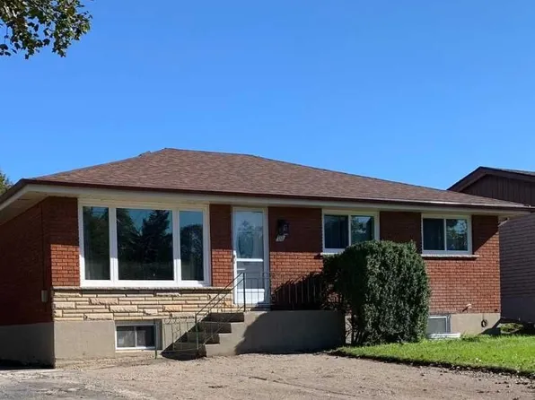 16 Belvedere Blvd, Brantford, ON N3R 3A3