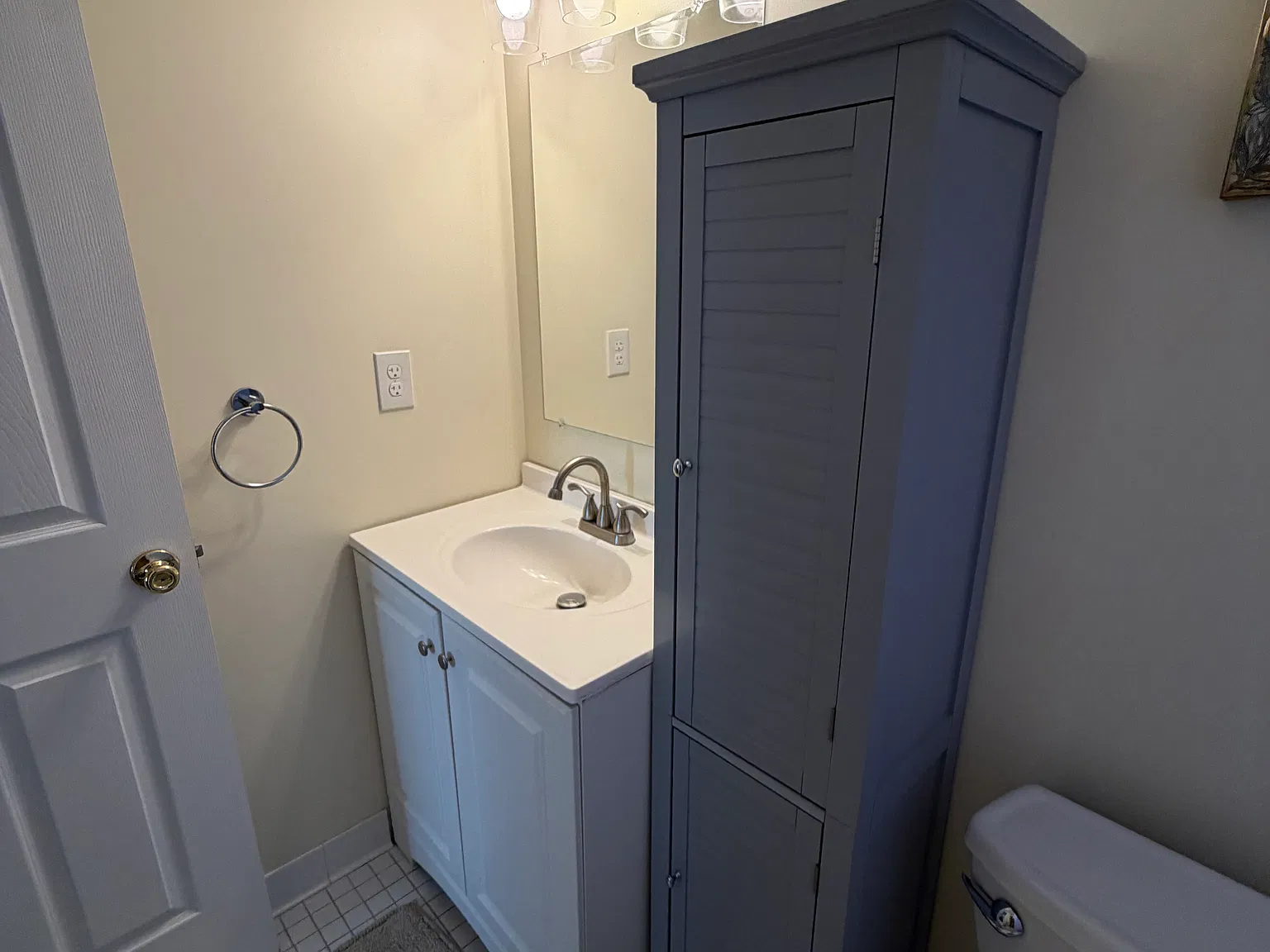 2 bed, 1000 sqft, $2,200 — Photo 3