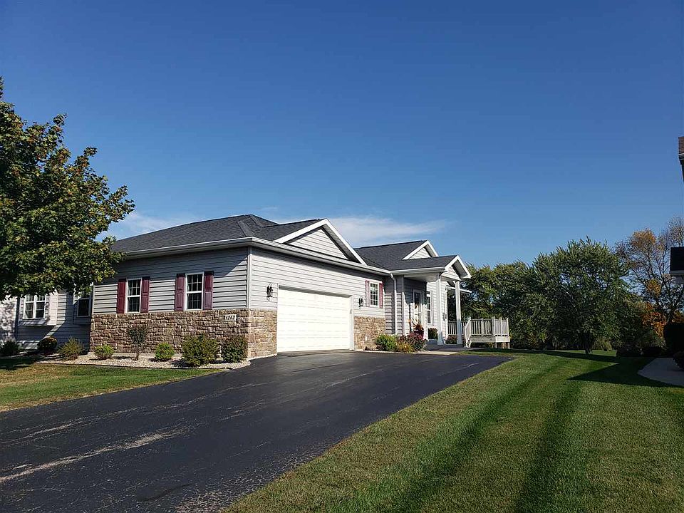 1st image of 1242 Cameron Cir