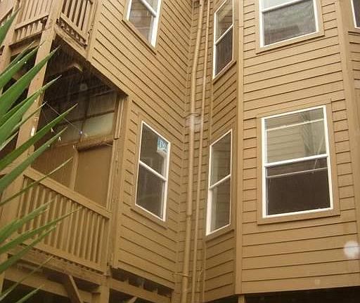 5th image of 208 Valencia St