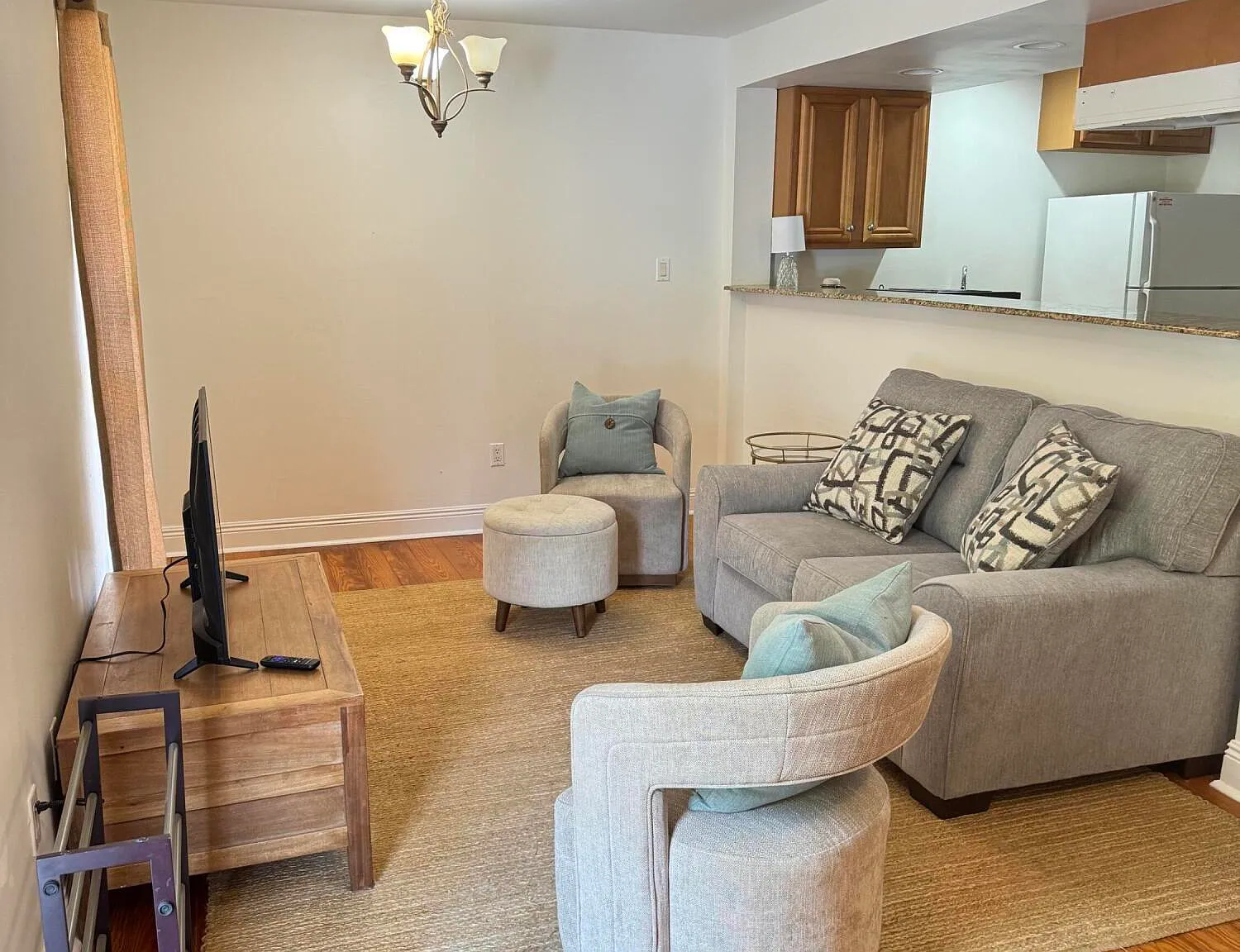 2 bed, 1.5 bath, 1000 sqft, $1,625 — Photo 4