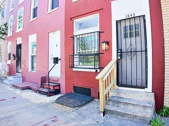 2nd image of 1843 W Pratt St