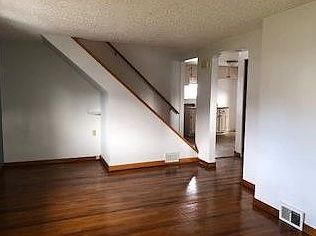 2nd image of 205 N 1/2 5th St