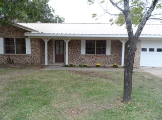 219 N Coleman St, Mabank, TX 75147