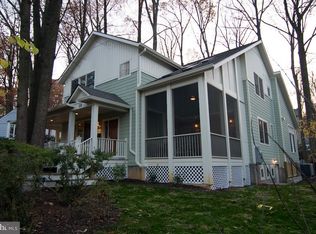 1311 Seaton Cir, Falls Church, VA 22046