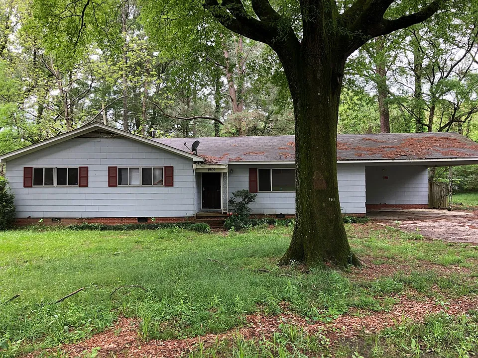 1909 Catalina Dr