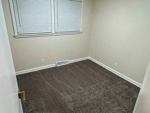 5th image of 7100 W Fiebrantz Ave