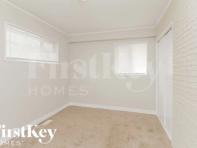 194 Monee Rd — Photo 11