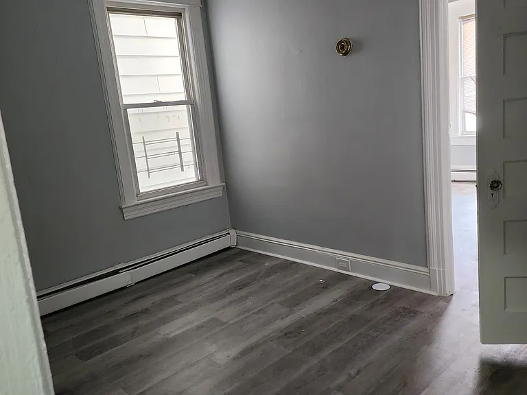 165 Oliver Ave #1F — Photo 5