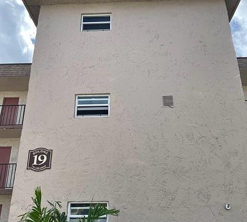 2nd image of 719 Lori Dr APT 109