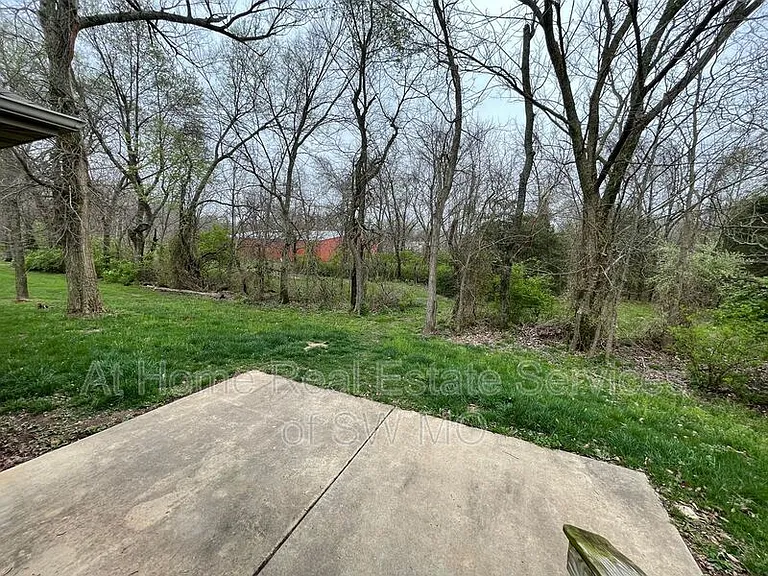 4576 Greenridge — Photo 12
