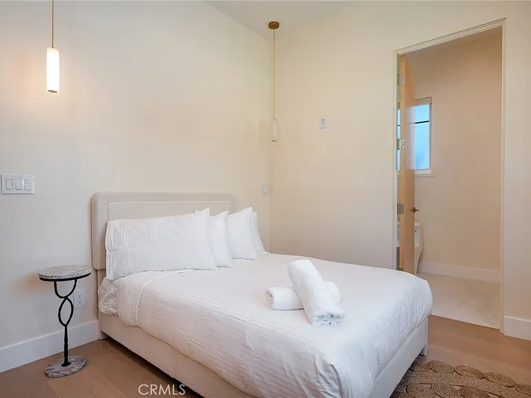 4906 Gaviota Ave — Photo 44