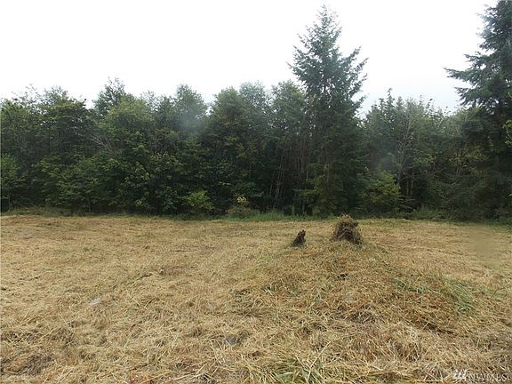 4th image of 15541 Heidi Ln SE