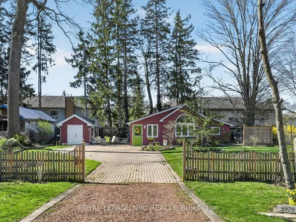 3979 Wellington Ct, Fort Erie, ON L0S 1N0