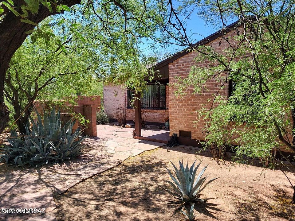 1st image of 2558 E FLORENCE Drive
