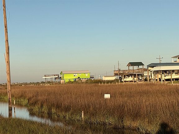 3rd image of 1110 Egret Point