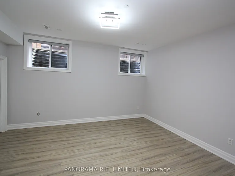 11 Cronin Dr #2 — Photo 2