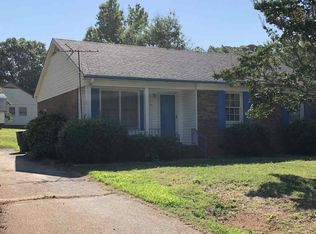 111 Raintree Dr, Spartanburg, SC 29301