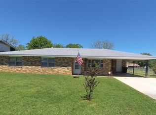 1520 W Locust St, Durant, OK 74701