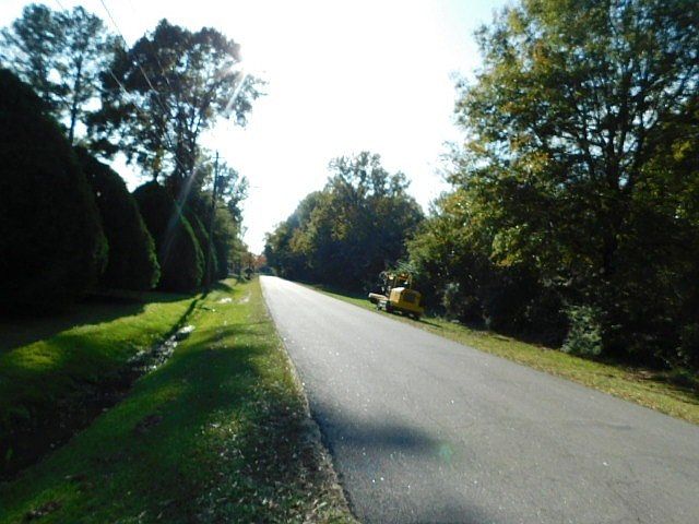 2nd image of 480 Railroad St