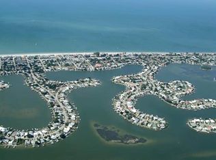 408 Harbor Dr S, Indian Rocks Beach, FL 33785