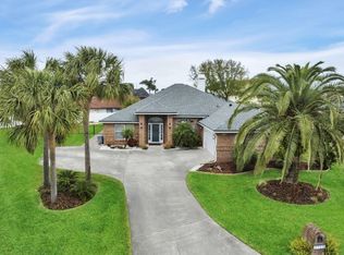 11236 Island Club Ln, Jacksonville, FL 32225