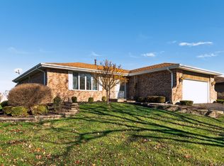 705 Vermont Rd W, Frankfort, IL 60423