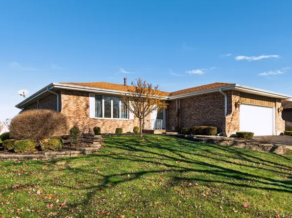705 Vermont Rd W, Frankfort, IL 60423
