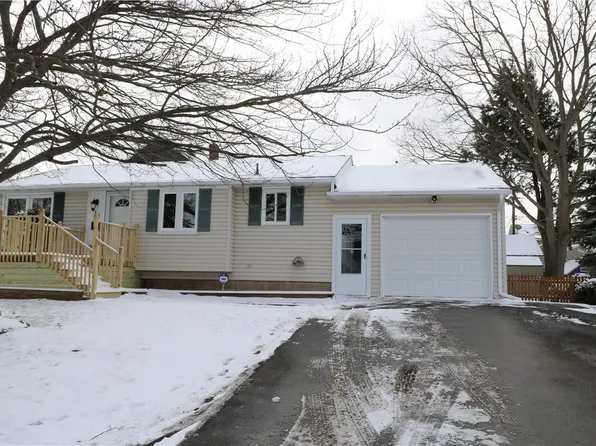 153 Carlisle St, Rochester, NY 14615