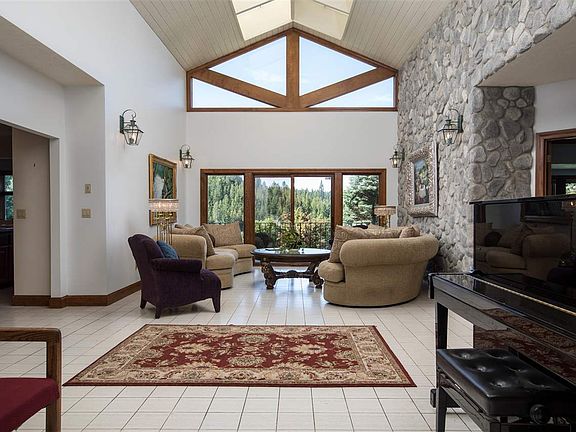 3rd image of 1144 Jermain Rd