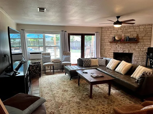 2401 Laramie Trl, Austin, TX 78745
