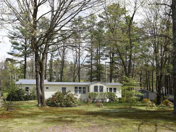 8 Galaxy Drive, Lyman, ME 04002