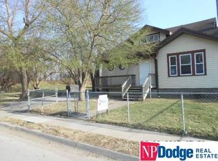 2217 Ogden St, Omaha, NE 68110