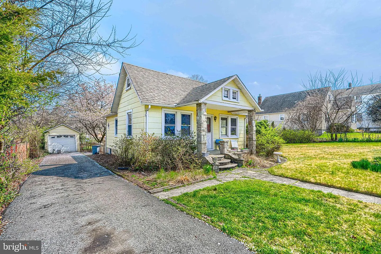 8009 Oakleigh Rd photo 1