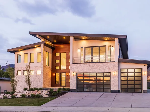 9969 S Altamont Dr E, Sandy, UT 84092